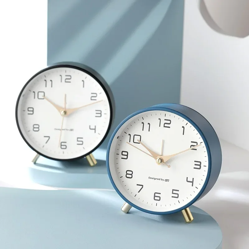 Nordic Luxury Alarm Clock Silent Student Use Frosted Metal Desk Clock Minimalist Clock