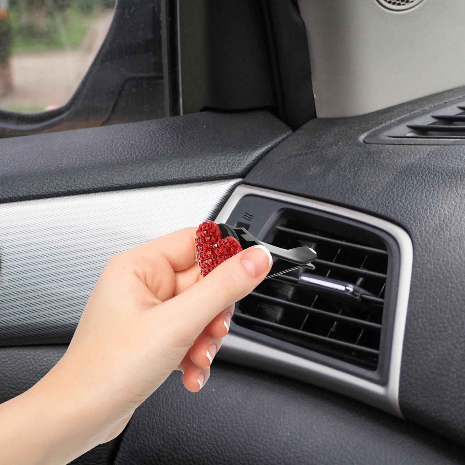 

5 pcs Heart Freshener Clips Accessories Cute Air Freshener Clip Diffuser Vent Clip Air Vent Clips For Fresheners