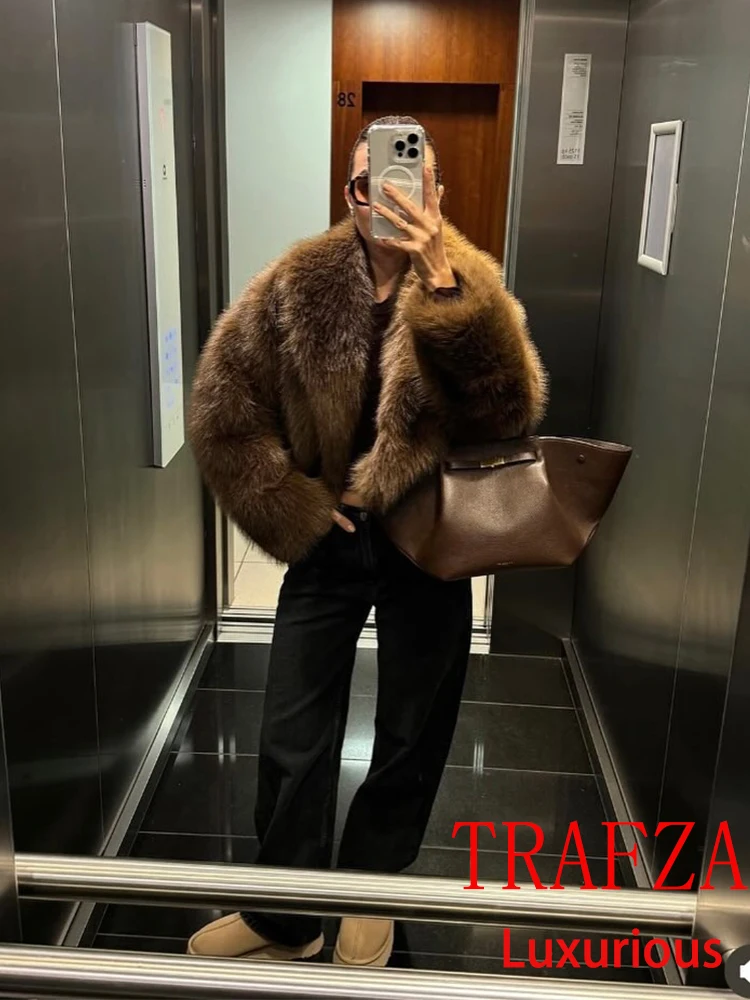 TRAFZA Vintage Faux Fur Women Jackets Solid Turn-down Collar Long Sleeve Warm Coat Chic Fashion 2025 Winter Autumn Outwear