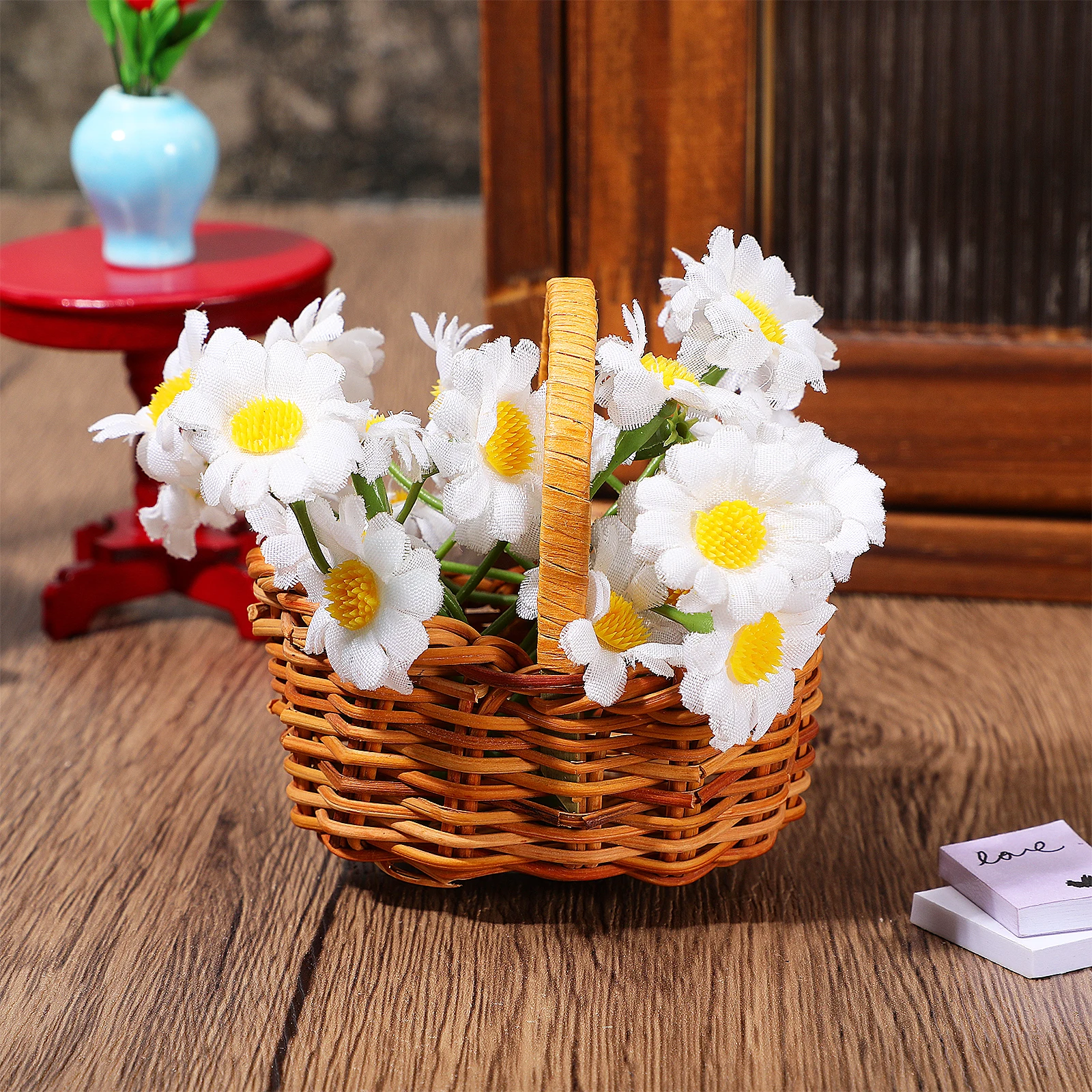 

Mini Rattan Basket Exquisite Woven Design Flower Wedding Decor Portable Sundries Organizer Breathable Lightweight