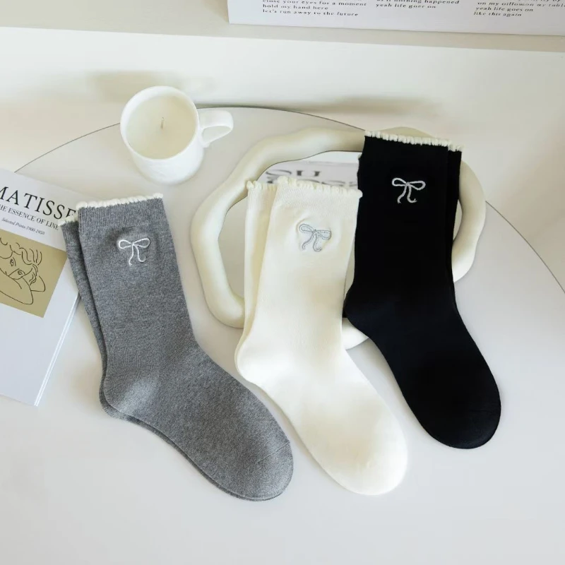 

Kave 2024 New Autumn and Winter Bow Sweet Warm Socks Cotton High Quality Breathable Medium Tube Women's Socks Wholesale