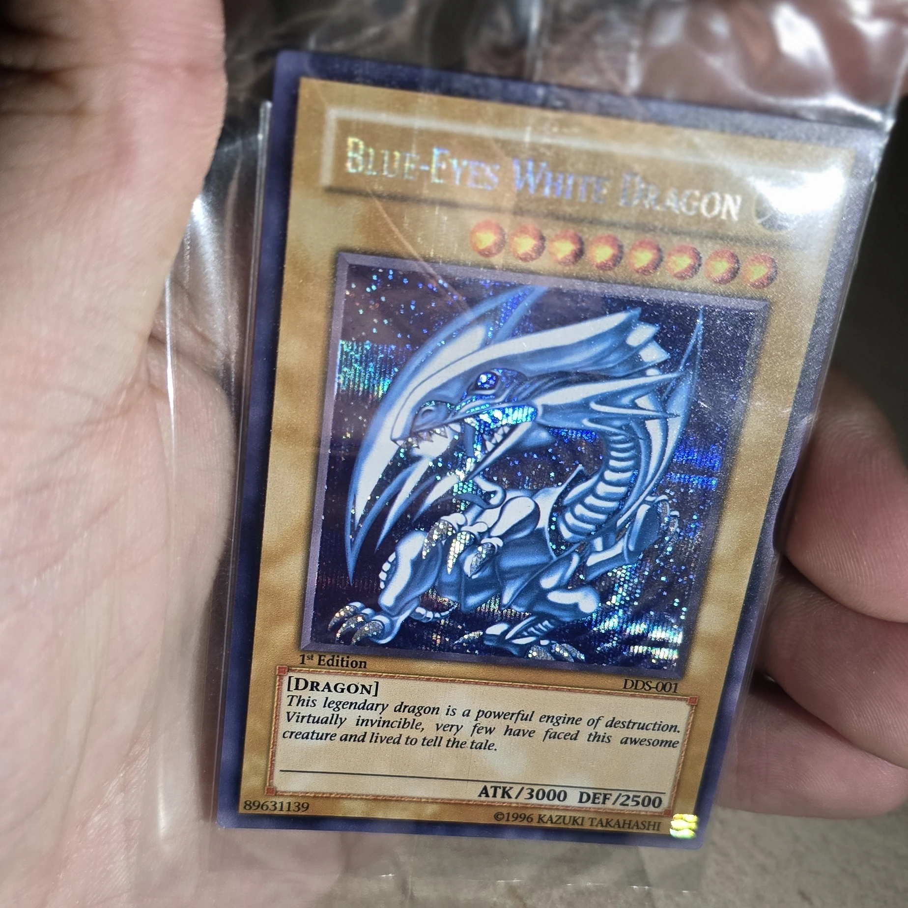 Yu-Gi-Oh TCG Dark Duel Stories Secret Rare SE DDS-001 Blue-Eyes White Dragon Hobby Collection carta giocattolo regalo (non originale)