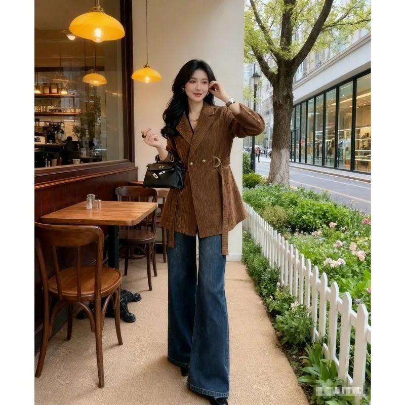 

2025 Autumn and Winter New Temperament Fashionable Versatile Waist Show Chenille Jacket Internet Celebrity Design Small Man