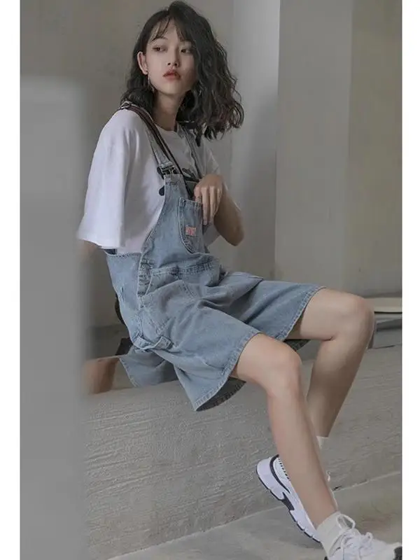 

Женские джинсовые комбинезоны-шорты: летние, свободные, молодежные, укороченные, повседневные, с широкими штанинами, с высокой талией, из смесового хлопка