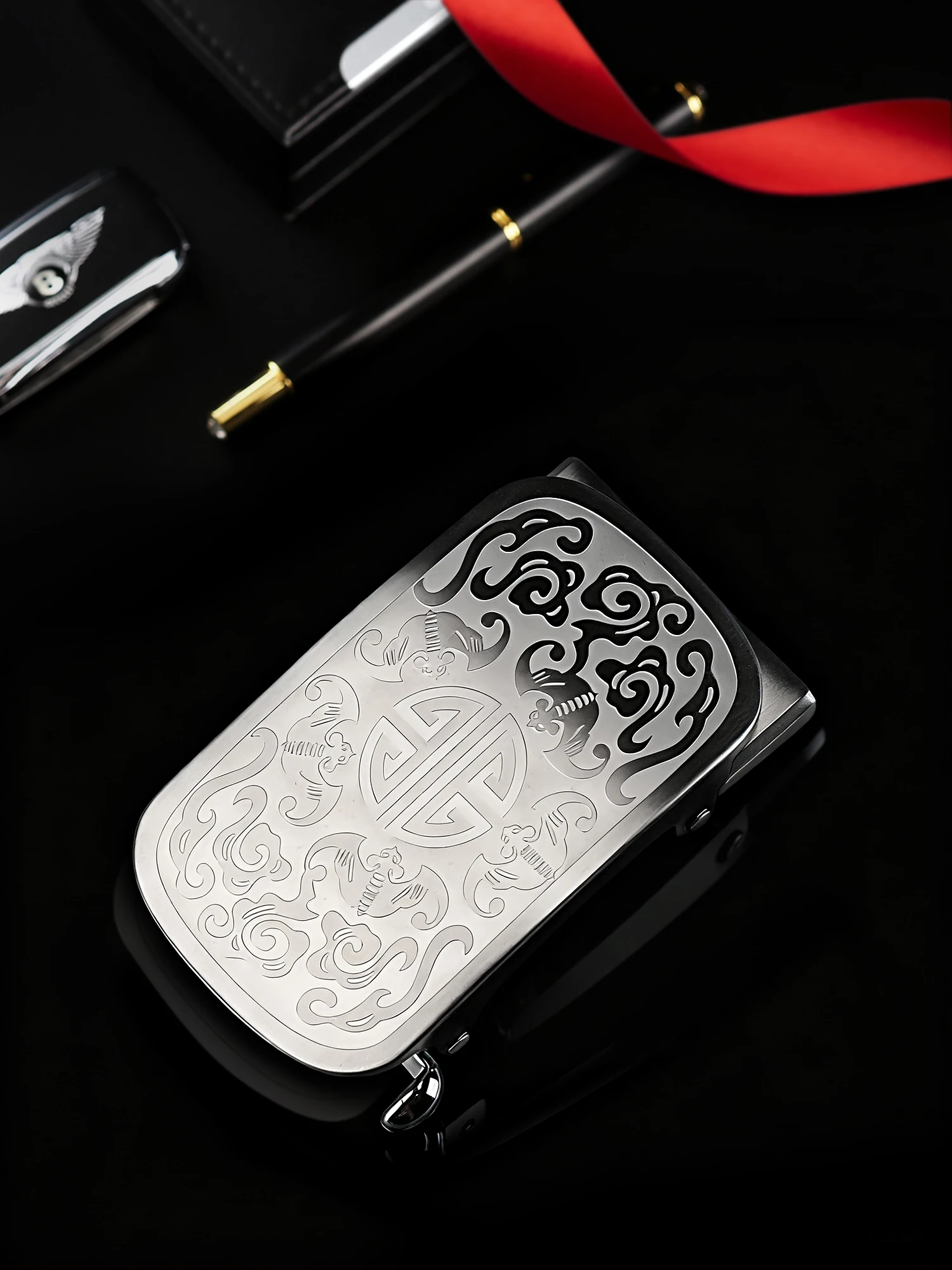 nuova-fibbia-in-acciaio-puro-35-fibbia-automatica-in-acciaio-inossidabile-per-cinture-da-uomo-tendenza-38-con-motivo-a-nuvole