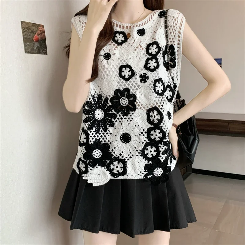 

Floral Crochet Top Hollow-out Openwork Knit Sleeveless Lace Blouse Women Summer Beach Cover Up Top Boho Festival Cottagecore