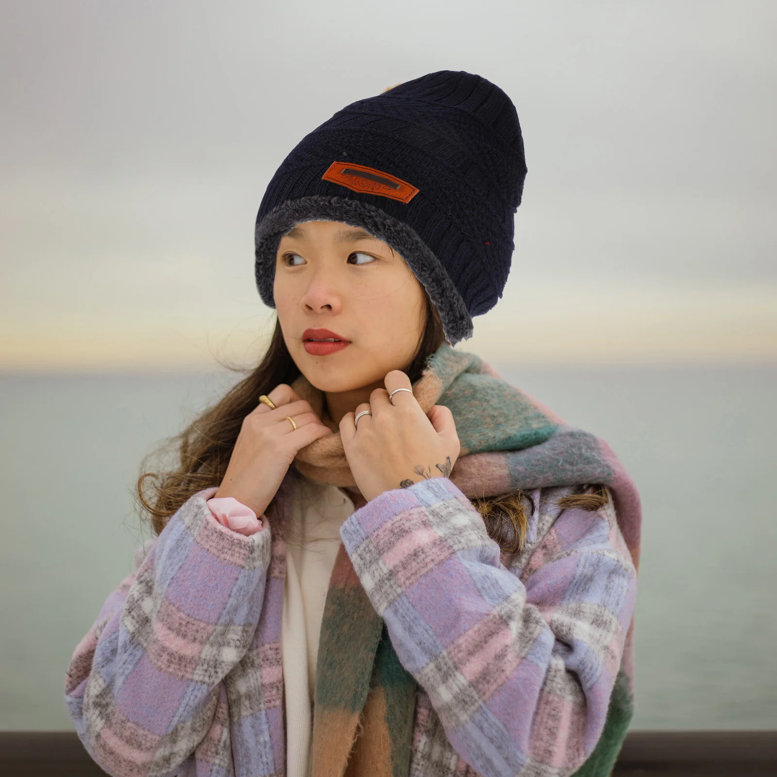 طقم وشاح قبعة شتوية باللون الأزرق السميك من الصوف المحبوك للأطفال للأنشطة الخارجية الدافئة مقاس واحد يناسب معظم القبعات ومجموعة الأوشحة #4