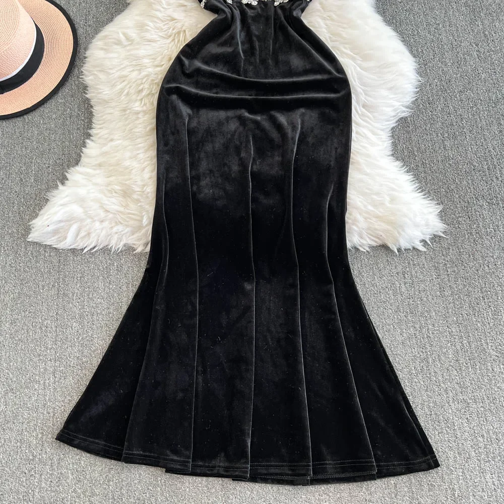 Elegant Sleeveless Vintage Halter V-neck Chic Rhinestone Slim Velour Mermaid Long Dresses French Evening High Street Clothing