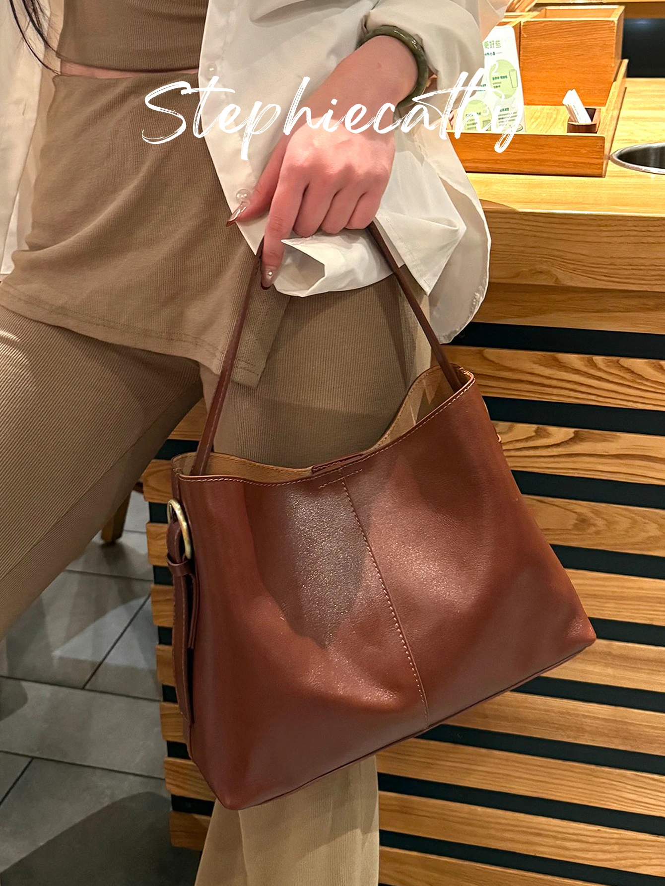 

﻿ SC Women Luxury Genuine Leather Tote Adjustable Shoulder Strap Cross body Handbag Casual Commute Purse Versatile for Daily