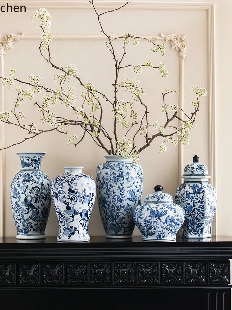 

YXY Blue and White Porcelain Vase Underglaze Hand-painted Ornament Living Room Curio Cabinet Decoration
