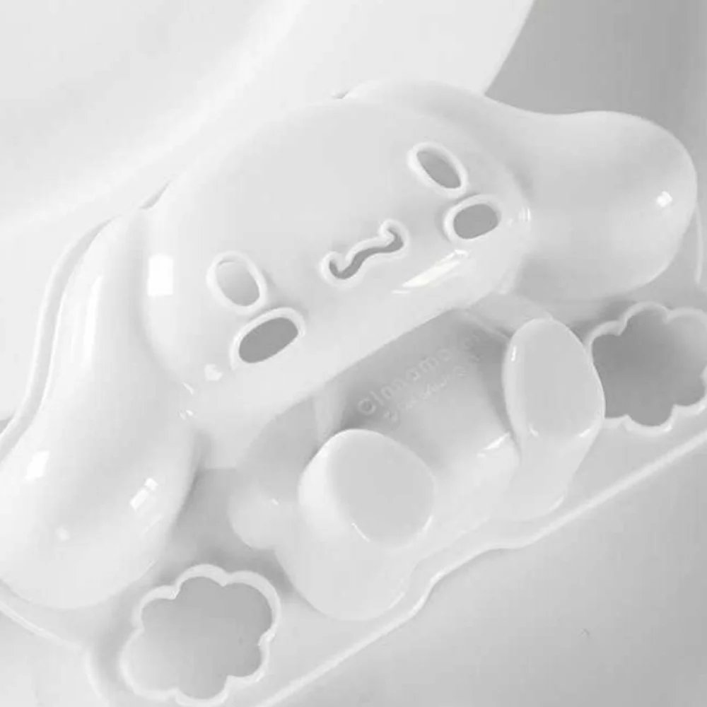 Sanrio Hello Kitty Stampo per palline di riso Personaggi anime Cinnamoroll Pompompurin Simpatico stampo Bento Gadget da cucina portatili Regali per ragazze