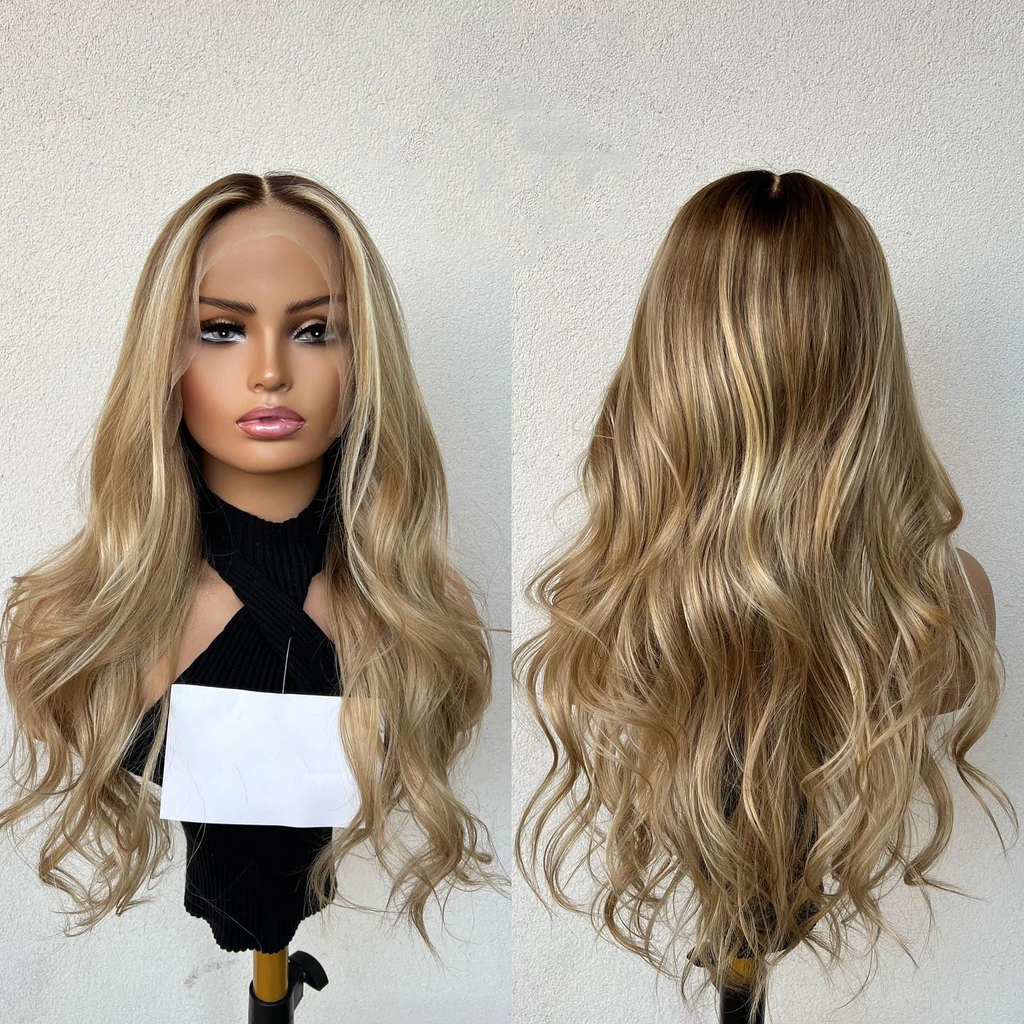 

Мягкий золотисто-русый парик с светло-коричневыми корнями и блонд-оттенками, длинный волнистый, термостойкий, синтетический, с кружевной передней частью 13x4