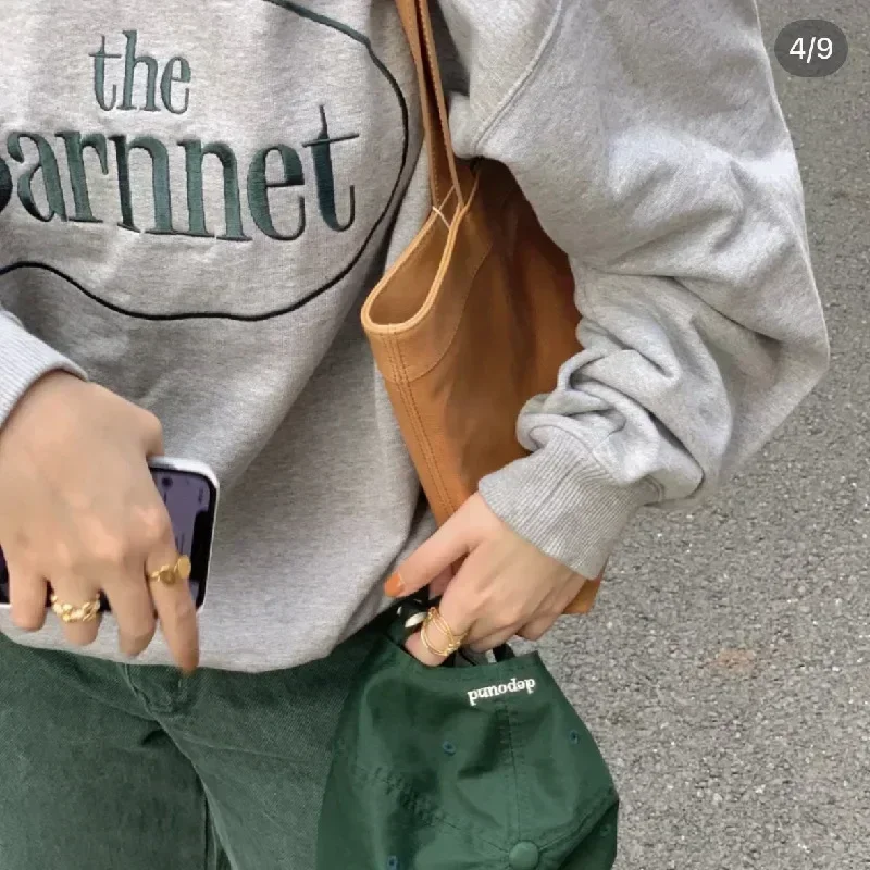 Barnnet เสื้อสเวตเตอร์คอกลมแขนยาวทรงหลวมเสื้อสเวตเตอร์ปักลายสตรีทแวร์ลำลองไซส์ฤดูใบไม้ร่วงคุณภาพสูง