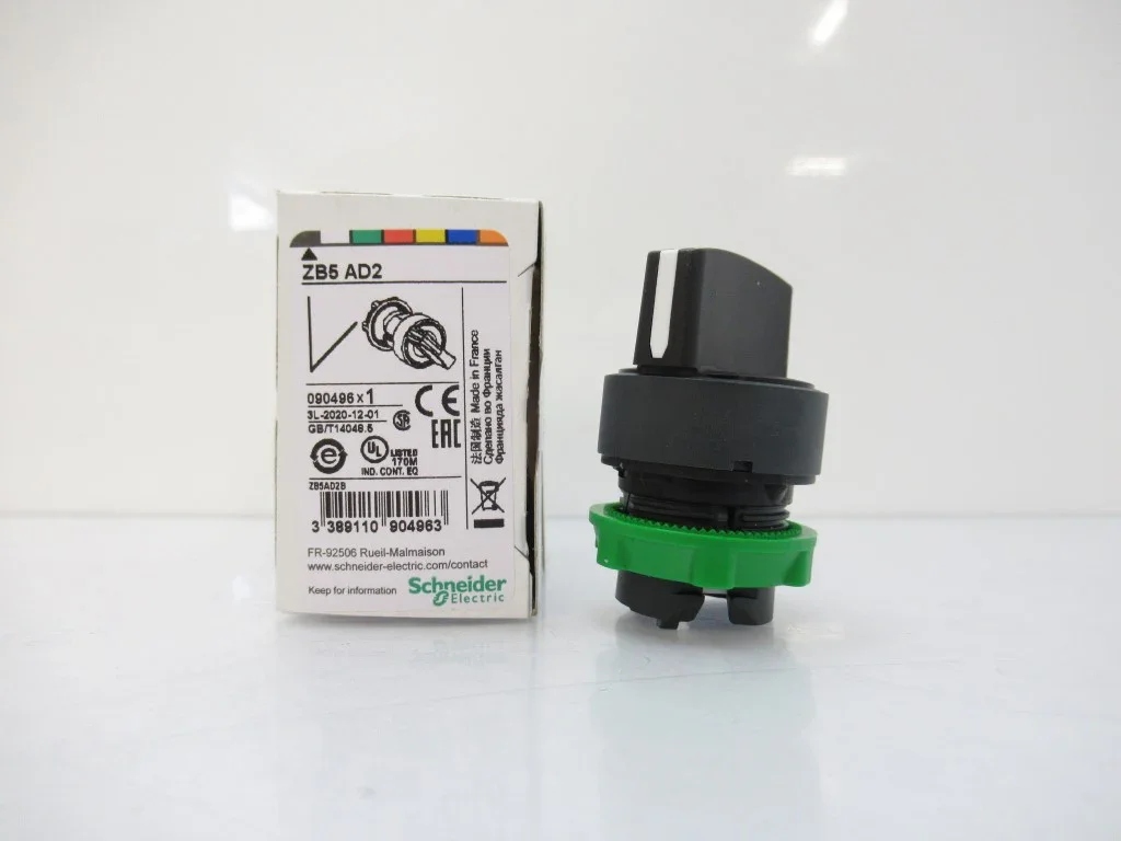 ZB5AD2 Black selector switch head Ø22 2-position stay put