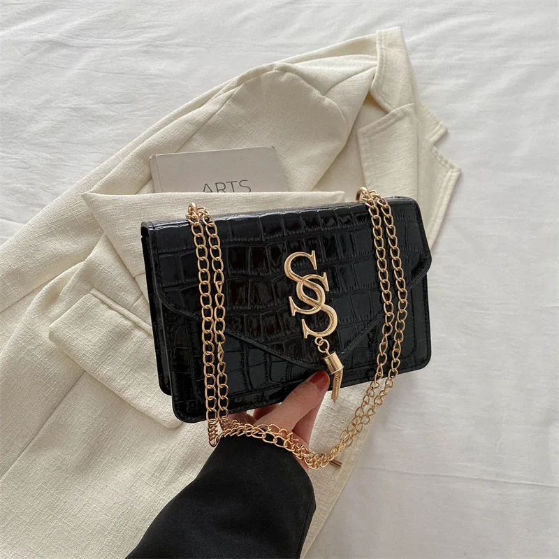 Women Femininity Matching Small Square New Chain Single Shoulder Crossbody Ladies Commute Bag Luxury Design