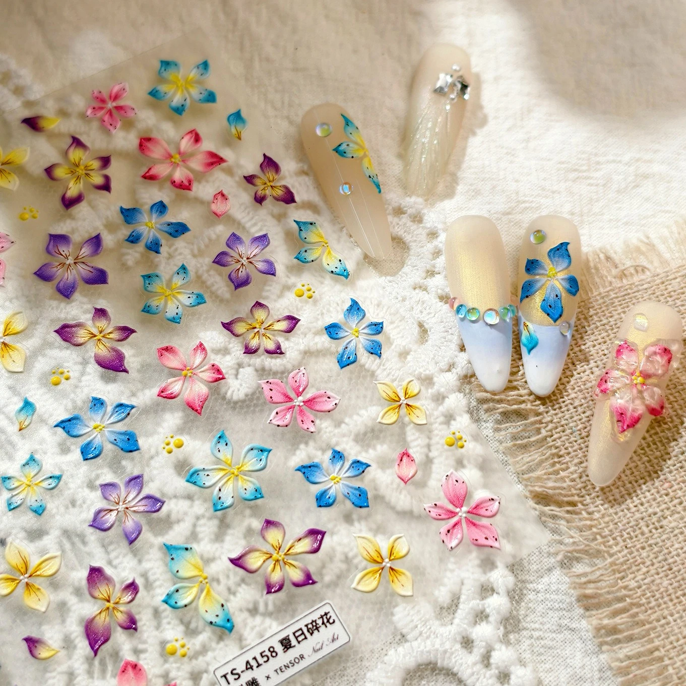 다채로운 양각 꽃 로맨틱 피는 꽃잎 노란색 스테이먼 젤리 꽃 정원 네일 아트 장식 스티커 매니큐어 데칼