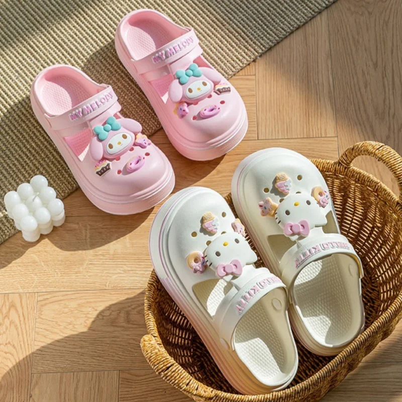 Sanrio Hello Kitty Series Cave Shoes Lightweight Comfortable Indoor Slippers Outdoor Beach Shoes Practical Peripherals Fun Gifts