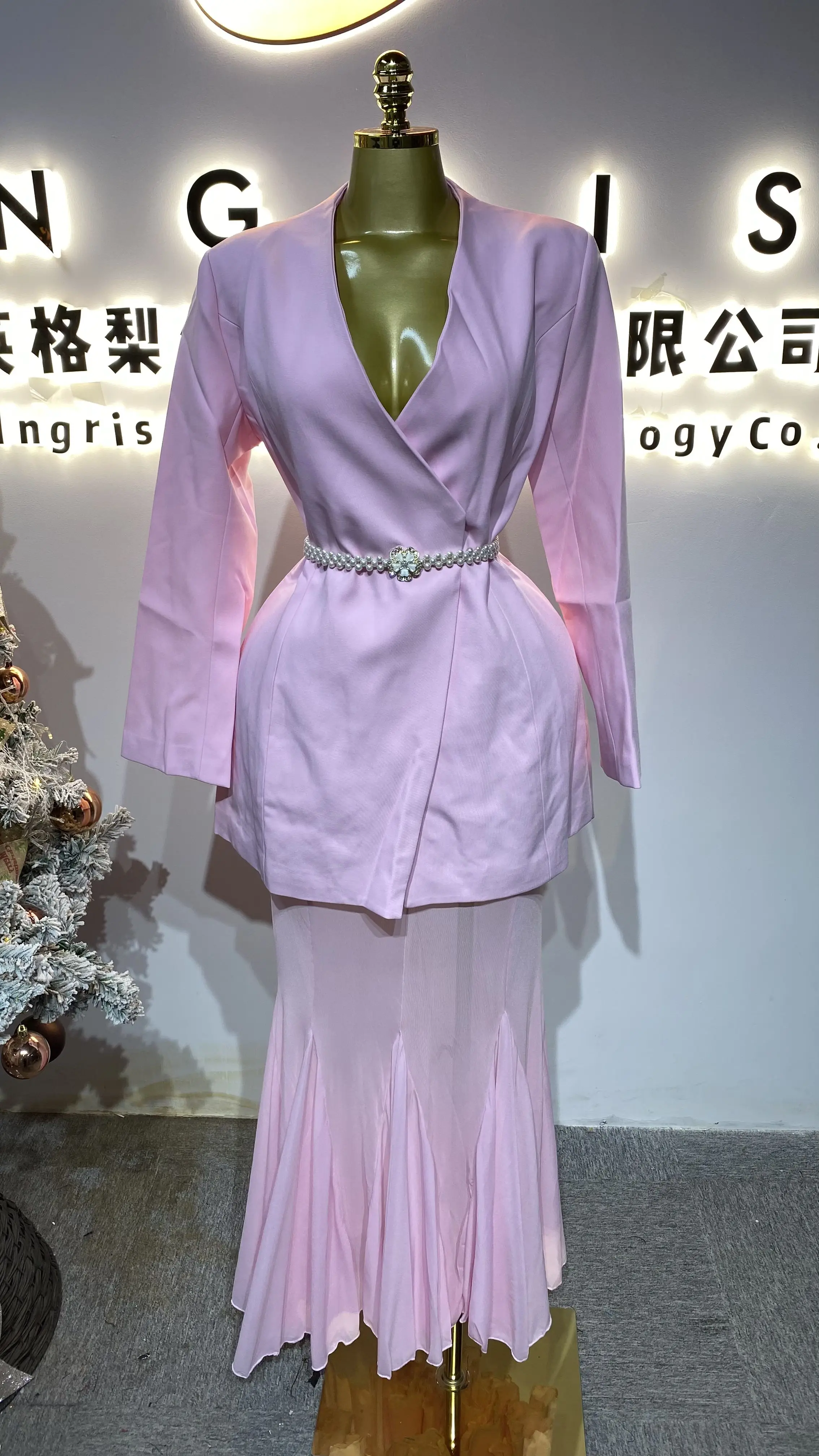 Hot-selling new V-neck long-sleeved button-waist elegant sports jacket and tulle skirt women's long two-piece set-GZXX412