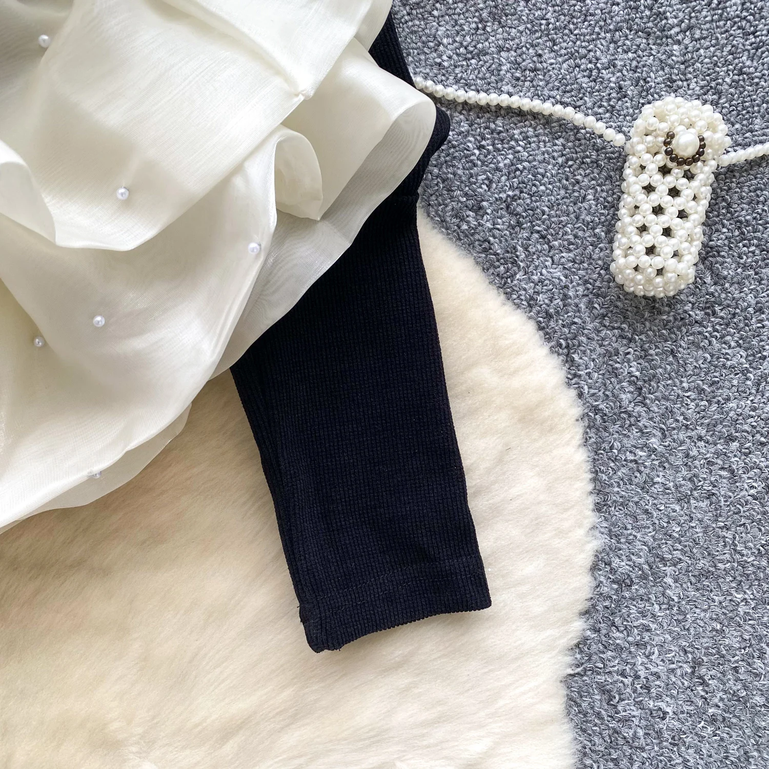 Camisa ceñida con cintura de otoño para mujer, pana francesa con mangas abullonadas y adornos de cuentas, camisa con volantes
