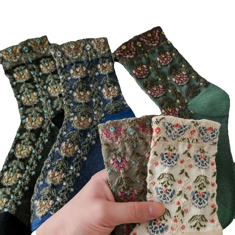 5 Pairs Retro Three-dimensional Abstract Relief Flower Pattern College Style Middle Tube Socks Casual Stacking Women's Socks