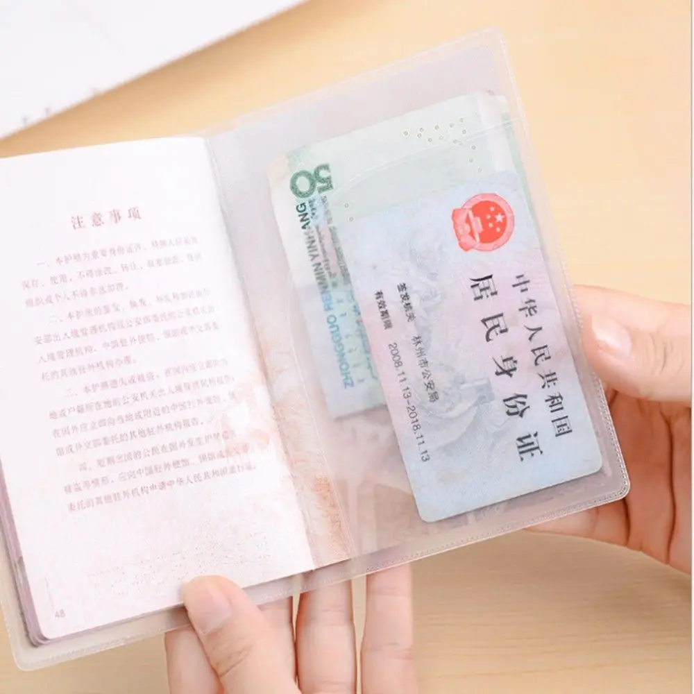 PVC ใหม่กันน้ํากระเป๋าเดินทาง CLEAR Passport Case ผู้ถือโปร่งใส ID Card กรณีป้องกัน