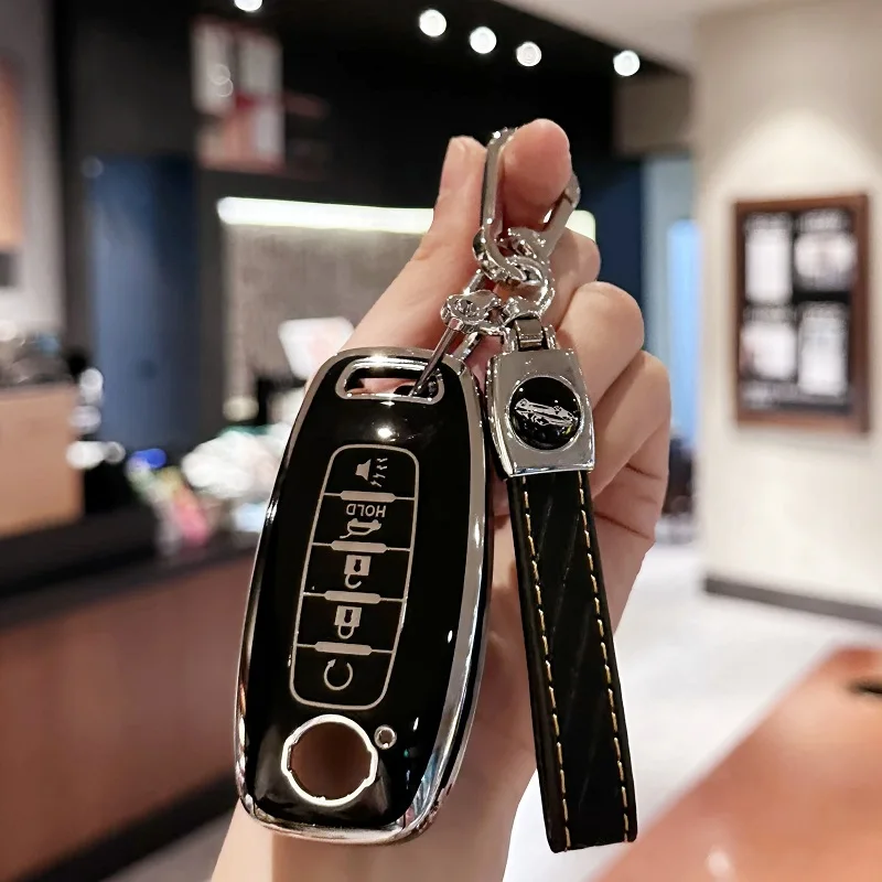 Soft TPU Key Fob Cover With KeyChain for Nissan Pathfinder Rouge 4 Runner 2023 2024  5 Buttons Car Smart Key Accessories