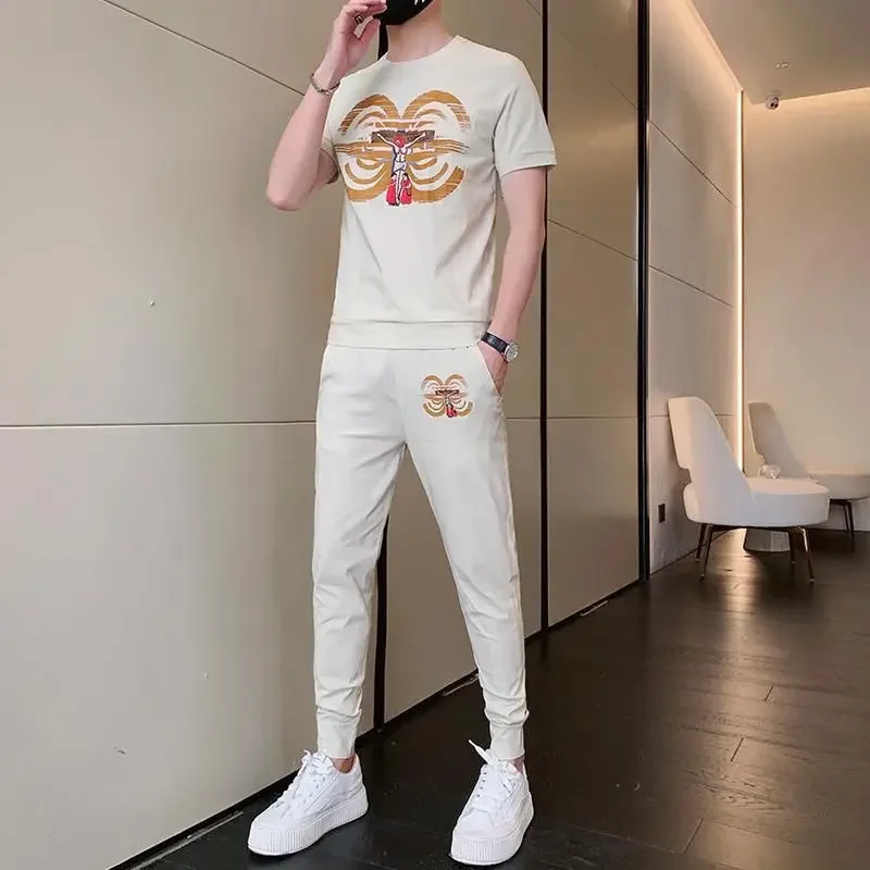 สีเทา-สีเขียวกางเกงชายชุดกราฟิกพิมพ์ความงามเสื้อผ้าราคาถูกคุณภาพสูง 2025 Trend Chic Teeเสื้อยืดกางเกงชุดสําหรับชาย