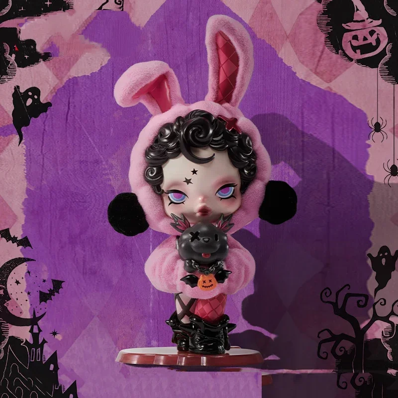 

SKULLPANDA Bunny or Doggy Figure