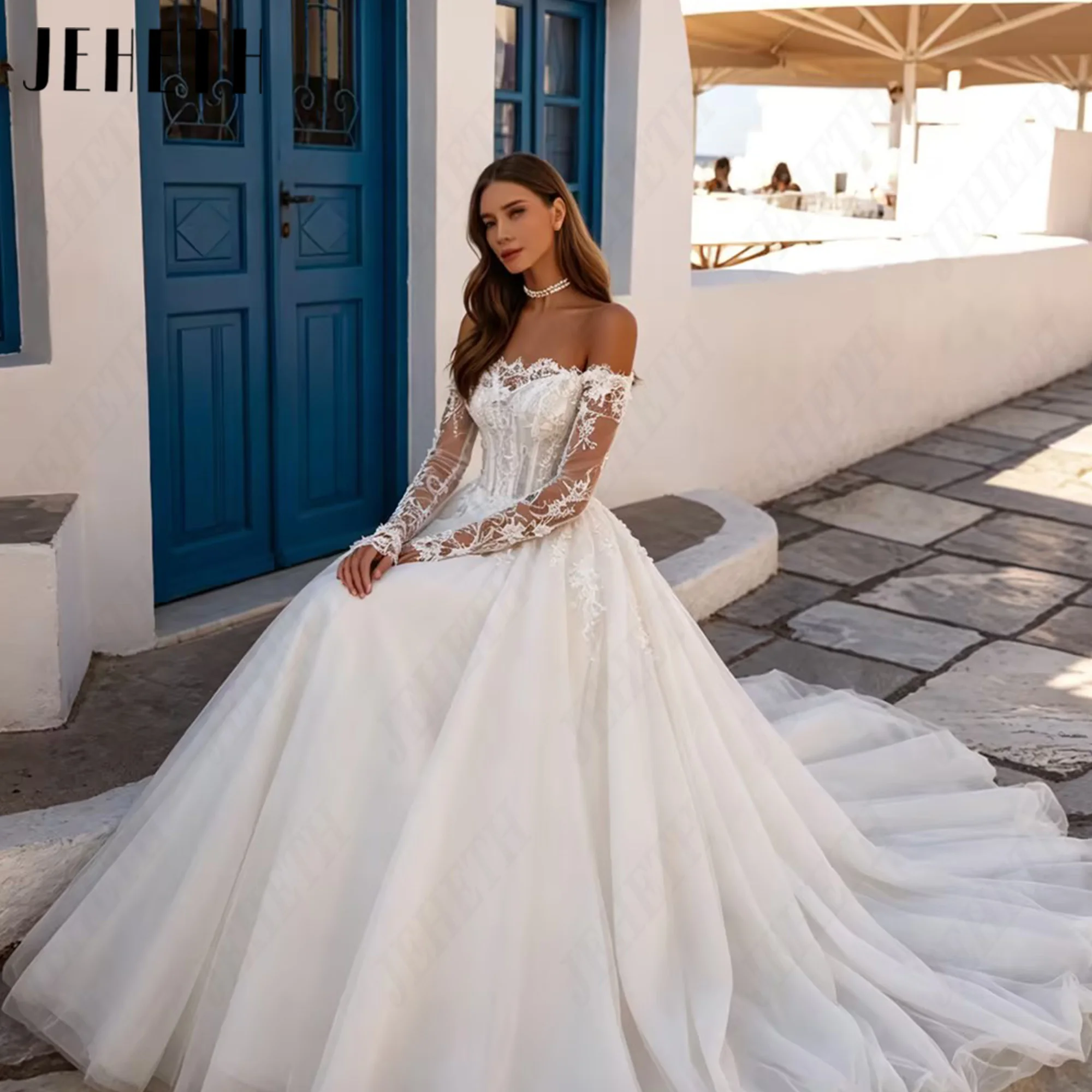 JEHETH Robe de Mariée Tulle Coupe A Princesse Épaules Nues Col Bateau Manches Longues Transparentes Appliques Dentelle Florale 3D Longueur Sol Shooting Santorin Méditerranée au Coucher de Soleil
