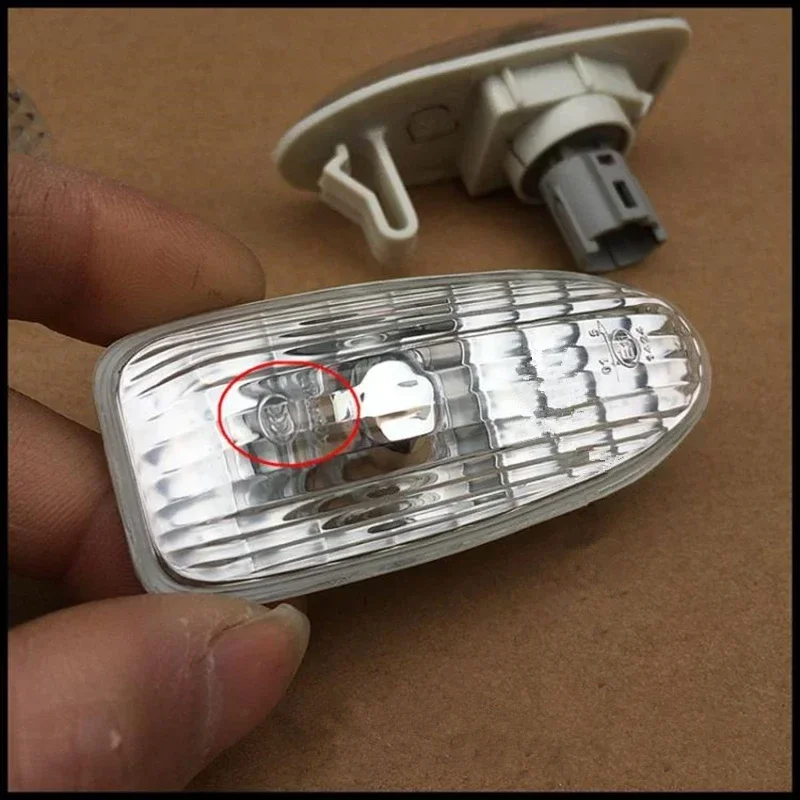 

Боковой указатель поворота для Chery A5, Fora, E5, E3, Bonus 3, X1, IndiS, Beat