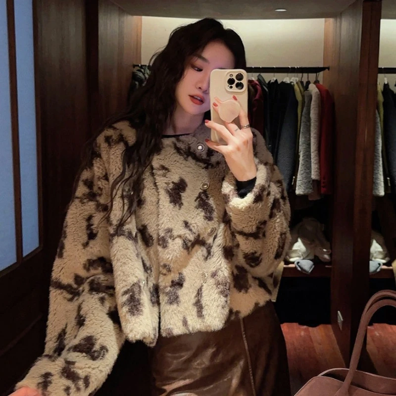 

2025 New Fall Winter Women Printed Animals Artifical Fur Coat , Woman Female Fashtion Autumn Double Breastted Warm Coats