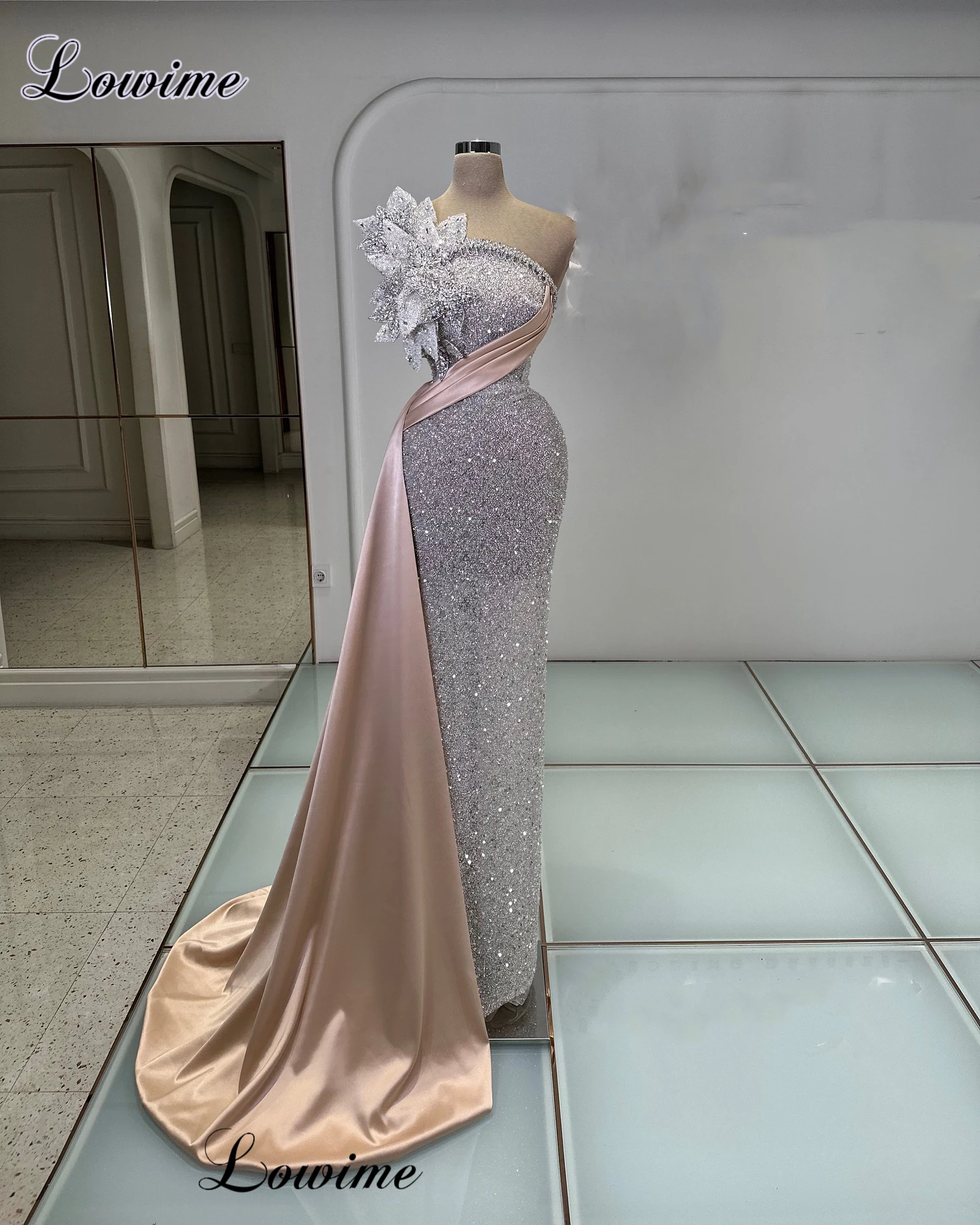 New Elegant Silver Prom Dresses Mermaid Strapless Sleeveless Cocktail Dresses Vestidos De Cóctel Opening Ceremony Dresses