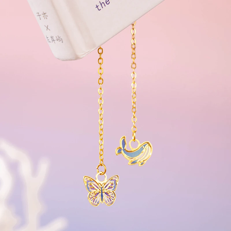 1Pc Marine Animals Metal Bookmarks with Chain Tassel Hollow Gifts Rustproof Planner Accessories Shell Starfish Design Bookmark