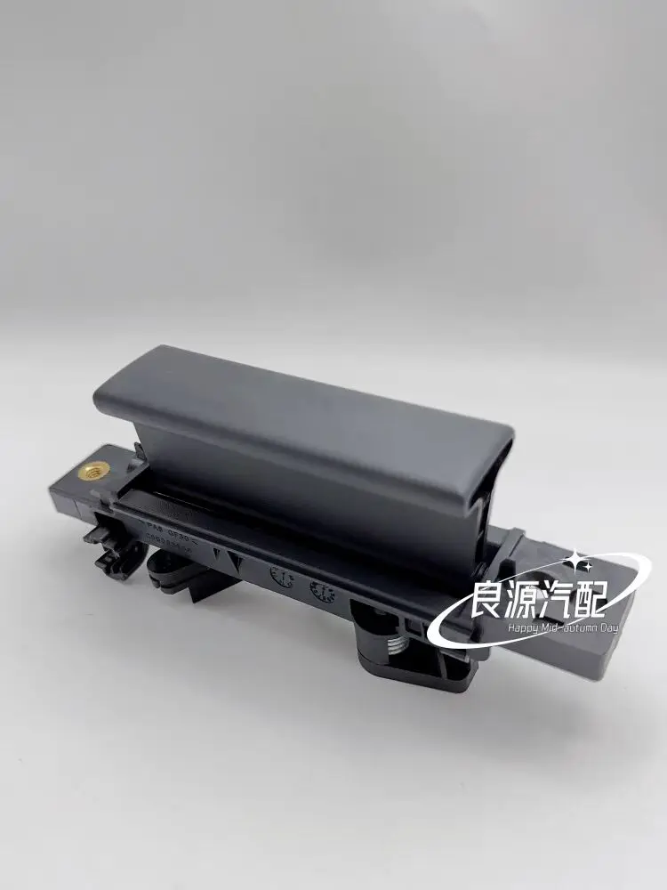 

Оригинальные заводские детали, подходящие для Maxus V90, ручка средней двери, ручка раздвижной двери, внутренняя ручка правой средней двери.