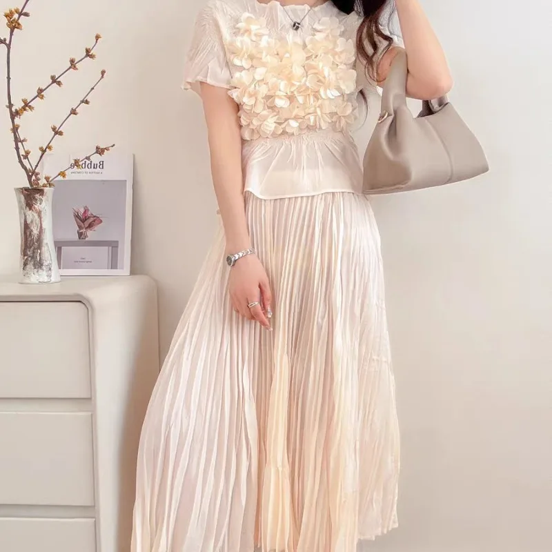 

Miyake Summer Short Sleeve Embroidery Short Sleeve T-Shirt Set 2025 New Simple Casual Top Stretchy Elastic Waist Big Hem Skirt