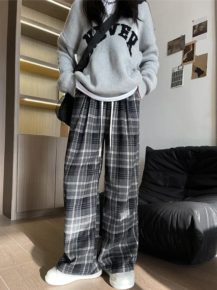 Retro Plaid Pants for Women 2024 Autumn Winter Straight Pants with Velvet Sweatpants Elegant Slim Narrow Wide Leg Pants Joggers