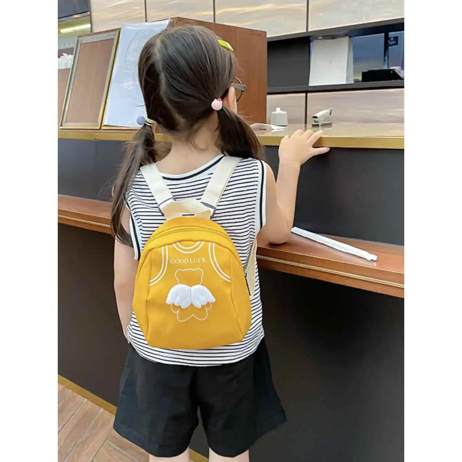 Lightweight  Cartoon Dual-shoulder Backpack for Toddlers And Preschool Children Boys And Girls under 13 Years Old