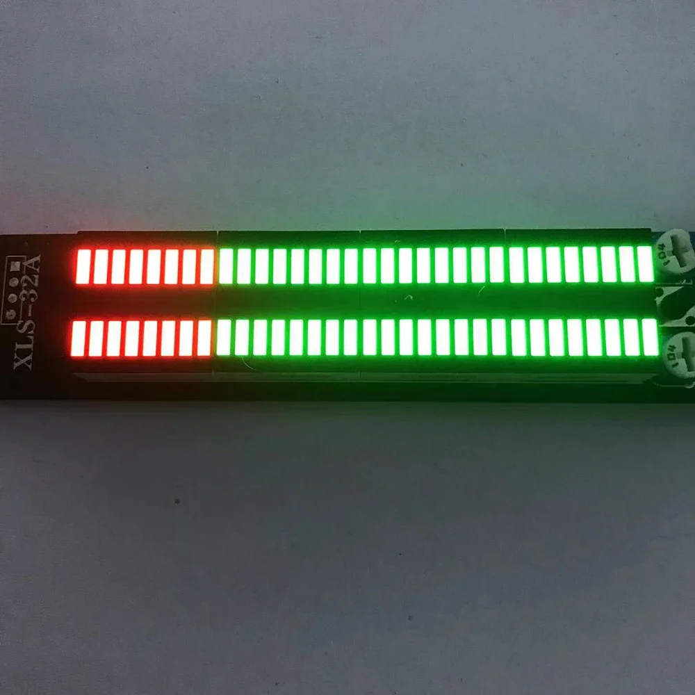 Auto Modificato 32 LED Indicatore di Livello di Musica Spettro Ritmo Luce Lampada Atmosfera FAI DA TE ACC DC 12V Auto Audio A-piro Salto luce