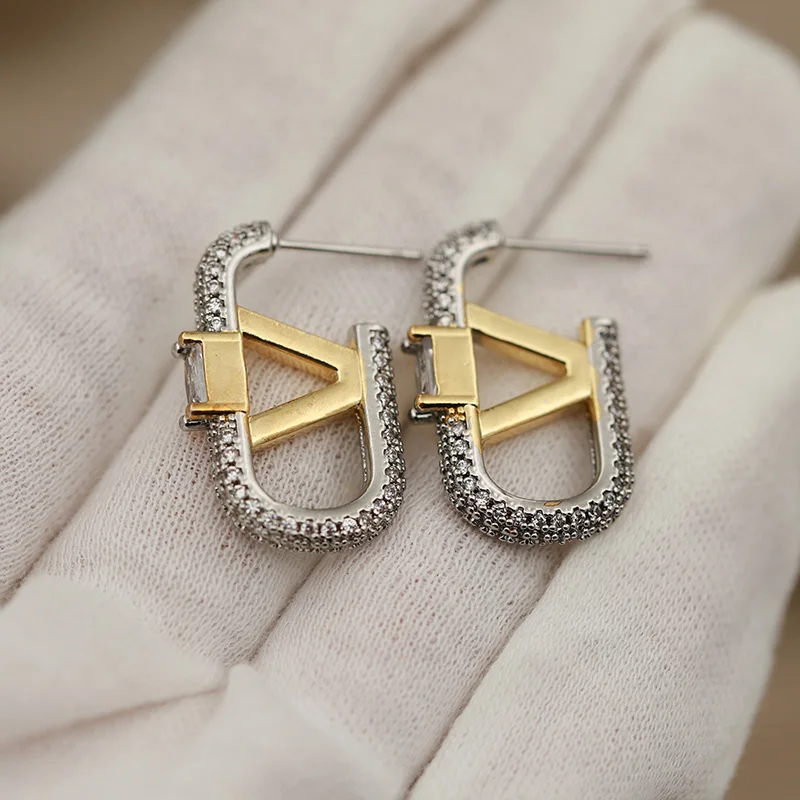 Thumbnail 2 - #68 Popular Stud Earrings Choices