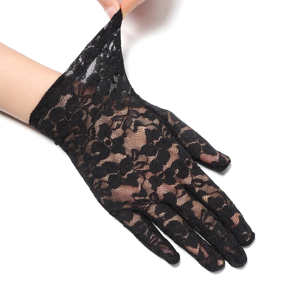 Women Fashion Bride Lace Driving Gloves Thin Lace Sunscreen Female Short UV Protection Gloves Goth Party Hollow-Out Mittens