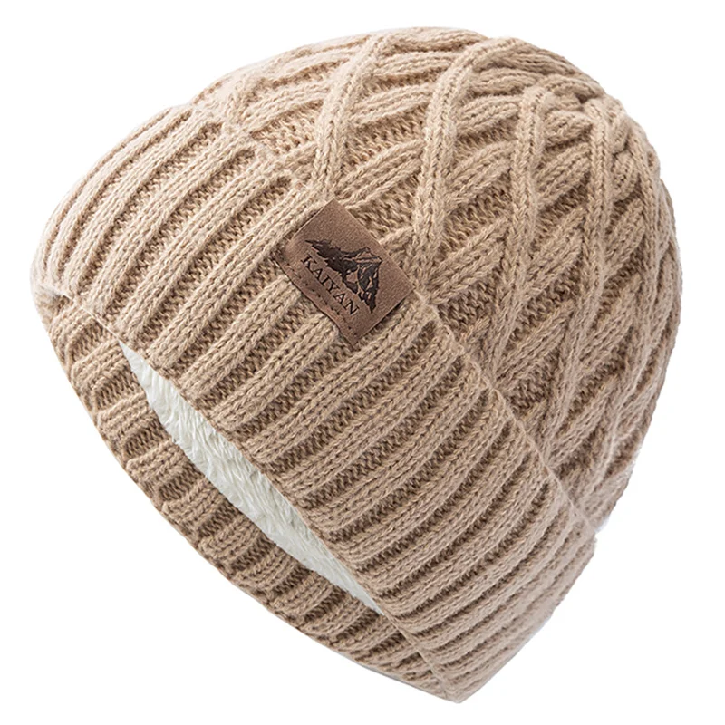Unisex-Wintermütze mit Buchstaben-Label, modisch, mit Plüschfell gefüttert, für Damen und Herren, Outdoor, klassisch, warm halten, Wintermütze