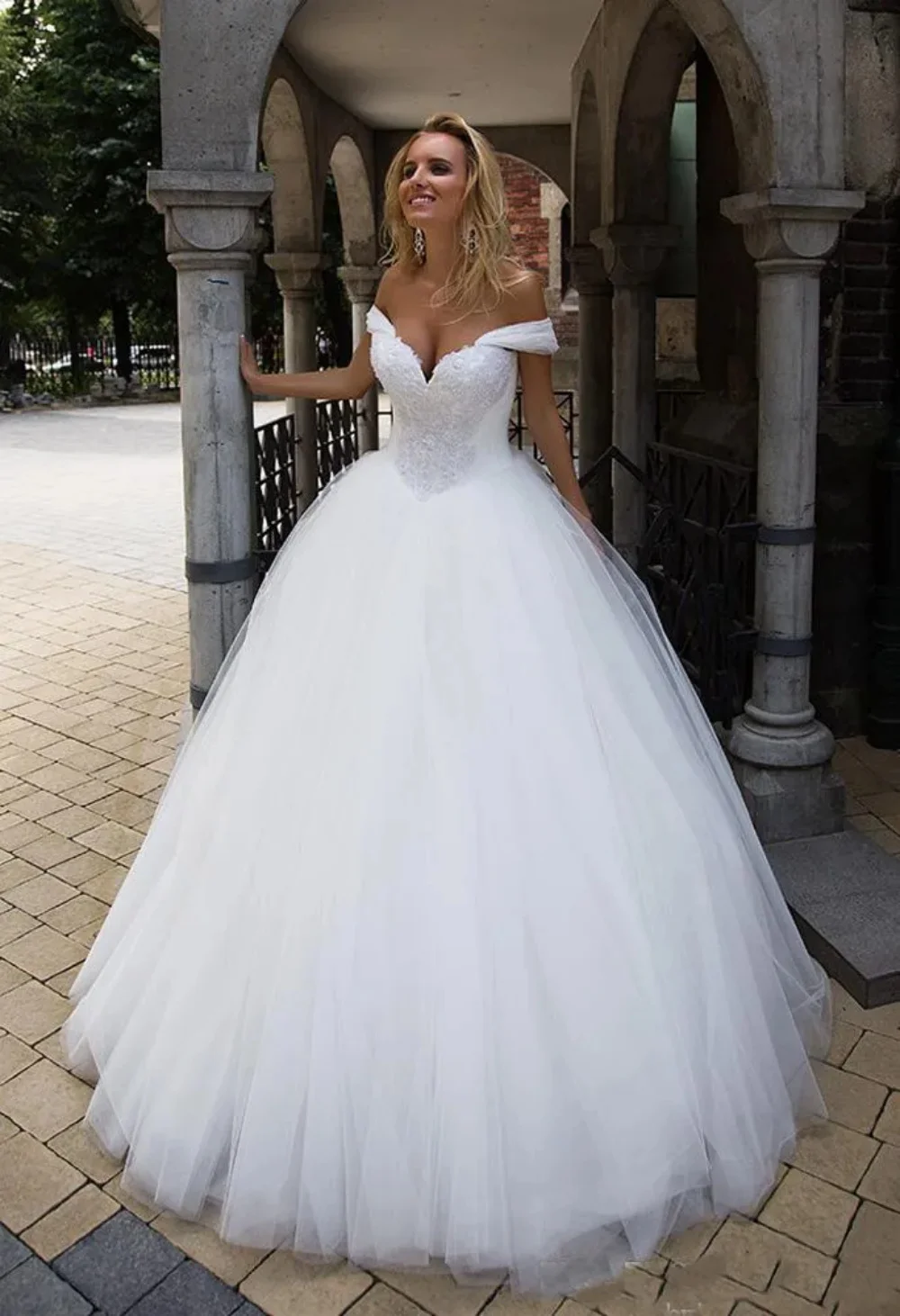 Nuovi abiti da sposa abiti da sposa Sexy con spalle scoperte in pizzo con perline con perle Lace-Up a-line Princess Ball Gown Vestidos para mujer