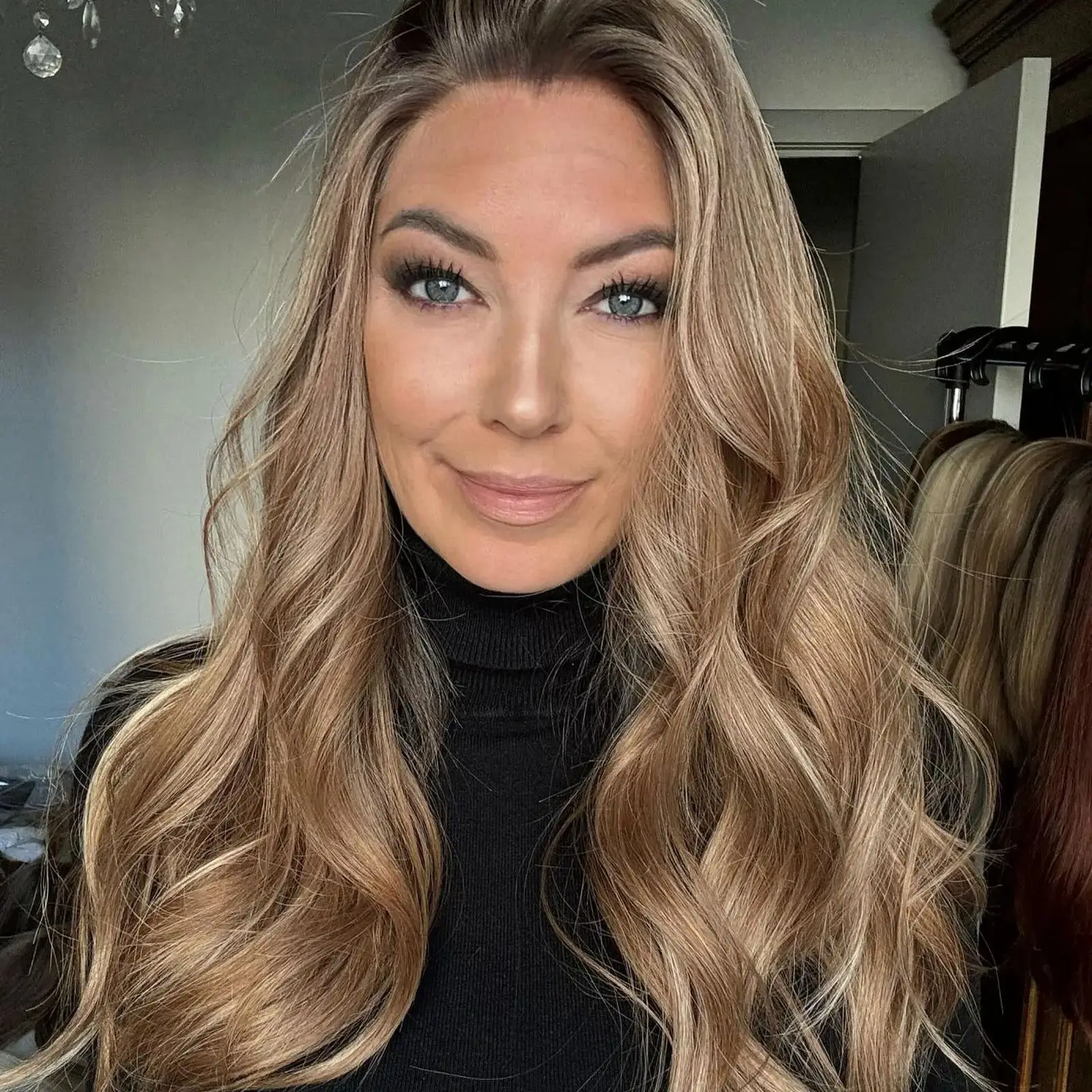 

Glueless Wig Original Factory Wig 180% Density Ombre Light Chestnut Brown Swiss HD Trabsparent Lace Front Wig Long Natural Wave