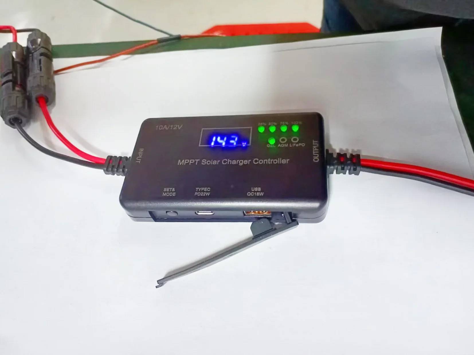 10A MPPT Solar Charge Controller 12V LCD Display Panel Regulator with USB & Type-C Output