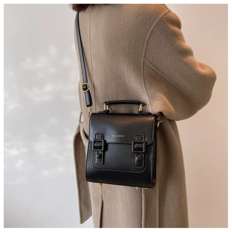 レザーカムブリッジバッグ フレンチレトロミニマリストバックパック、クロスボディとトップハンドルオプション付きの新しい秋の女性用バッグ