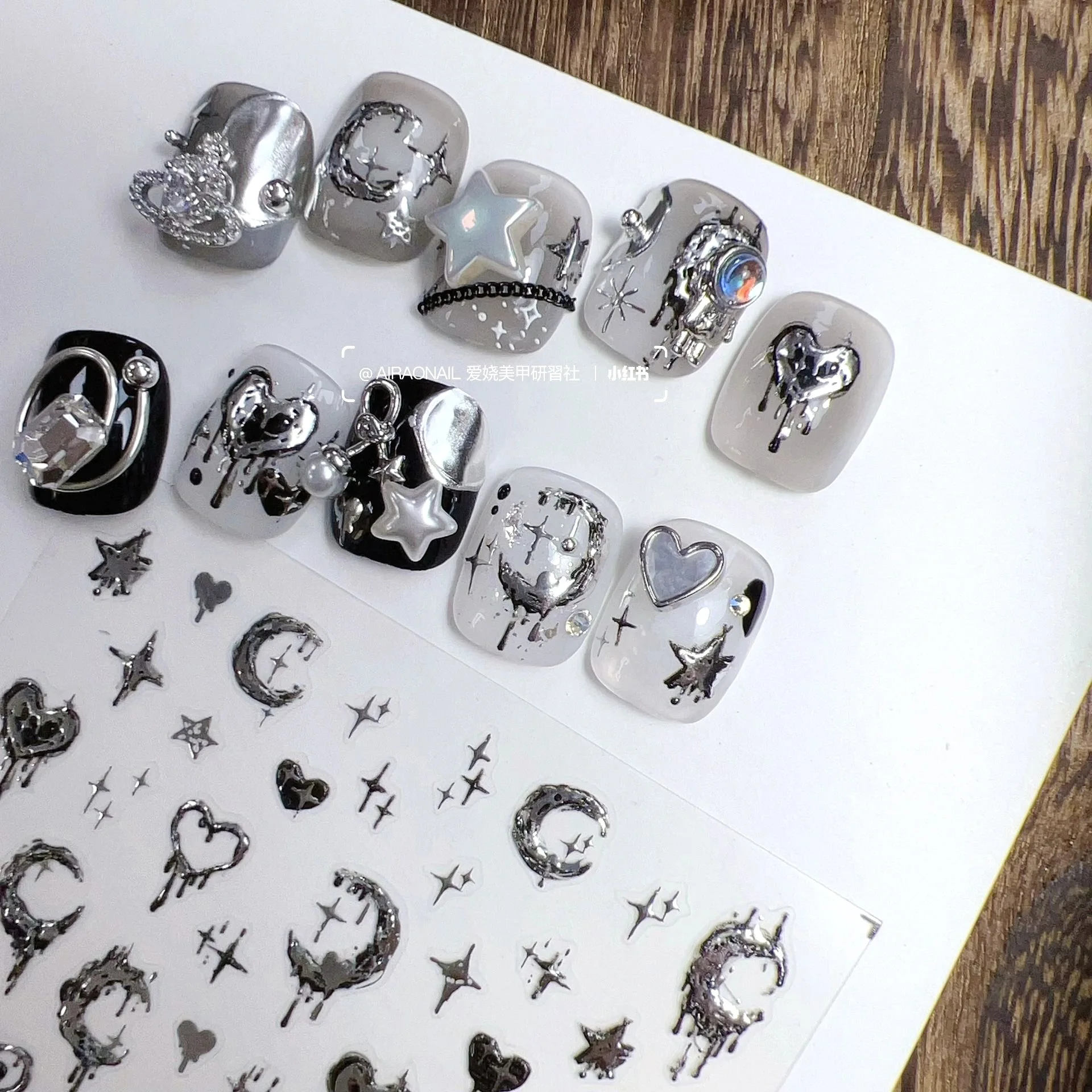 1 Stück 5d Retro Silber Stempel Nagel Aufkleber hochwertige Liebe Stern und Mond geprägt selbst klebende Nail Art Dekoration Aufkleber