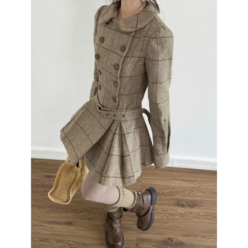 

Korean Hepburn Style, High Sense, Super Good-looking Woolen Coat, Small Man, Fashionable Temperament, Waist Dress-style Coat