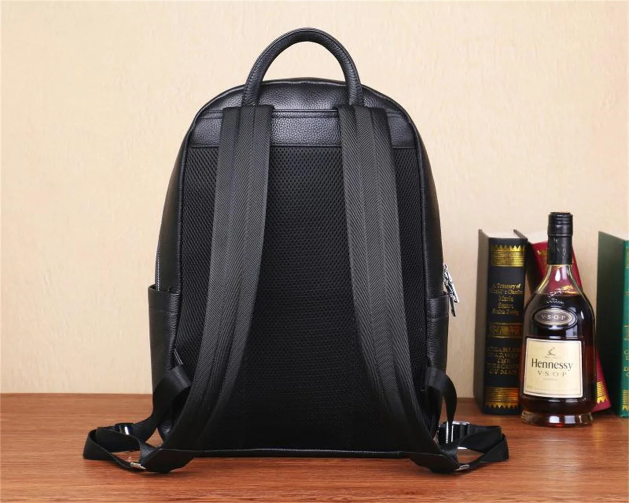 2026 New Fashion Brand Genuine Leather Men Backpacks Real Natural Leather Student Backpack Boy Luxury Computer Laptop Bag