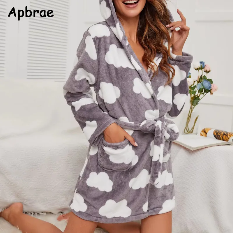 Winter Robes for Women Flannel Thicken Coral Fleece Hooded Bathrobe Clouds Pattern Warm Sleepwear Hooded Loose Sleep Robe