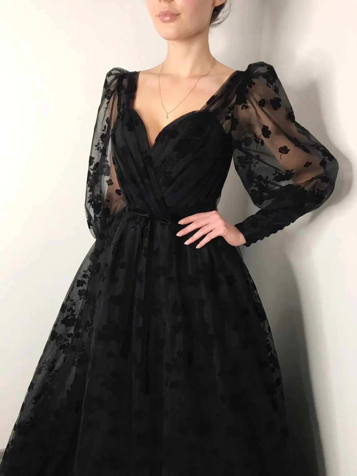 Schwarze Spitze Abendkleider elegante Schatz geschwollene volle Ärmel Schatz formelle Party Ballkleider Frauen elegantes Kleid